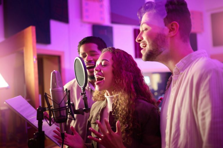 How to Identify and Overcome Common Vocal Strain Issues